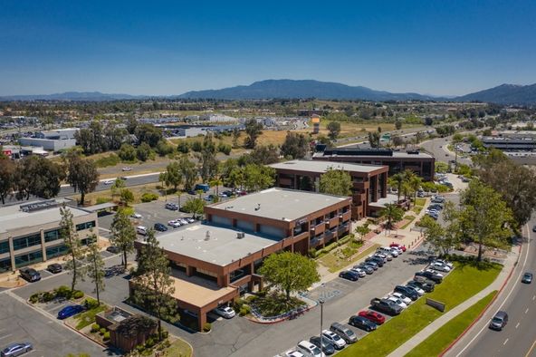 JEFFERSON COMMERCE CENTER: 27710 Jefferson Ave, Temecula, CA 92590